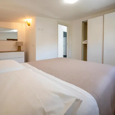 Stefania Apartment